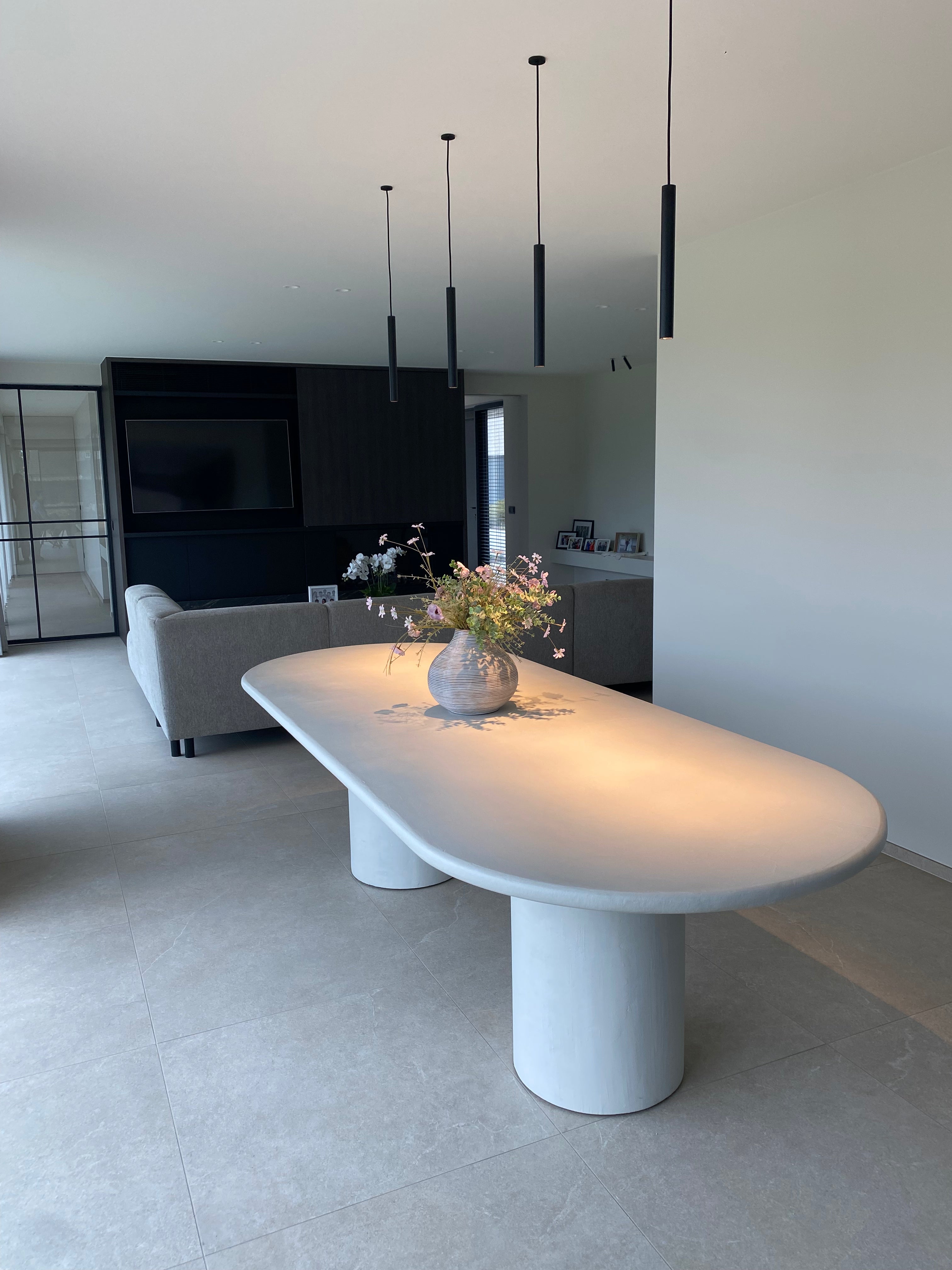 steyart sidetable mortex eettafel dining table wit ovaal rond 8personen organisch hib handcrafted Roeselare 