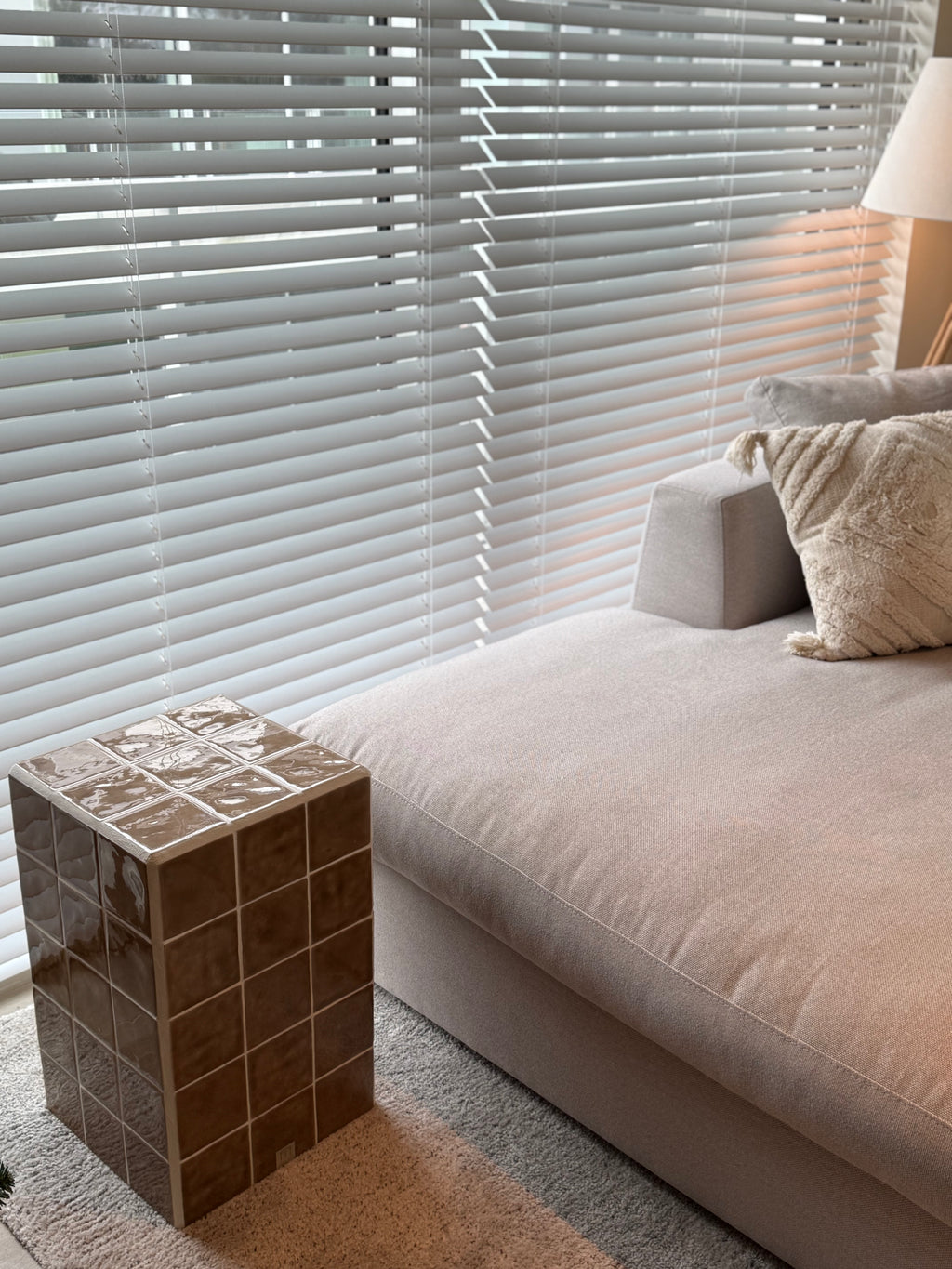 steyart tegeltafel tiledcube belgiandesign interior eyecatcher interieur furniture handcrafted uniekinterieur